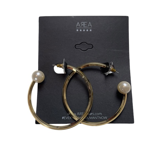 AREA STARS PEARL AND GOLD HUGGIE EARRINGS _ NWT! - Picture 4 of 4